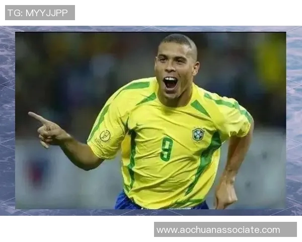 全球足球百大球星排名揭秘 盘点历史与现役顶级球员的辉煌成就