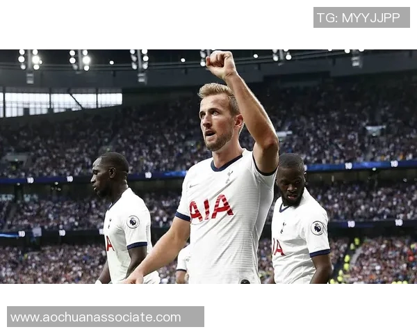 足球球星精准射门技巧解析 如何在比赛中成为致命一击的关键人物